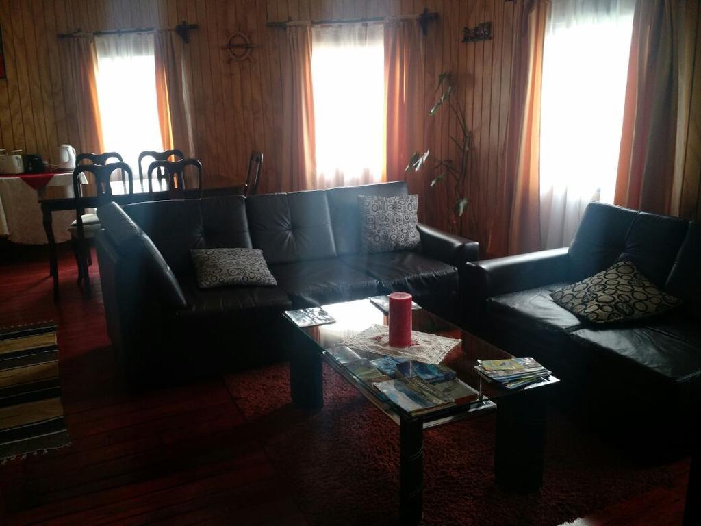 Hostal Jacob Puerto Montt Exterior foto